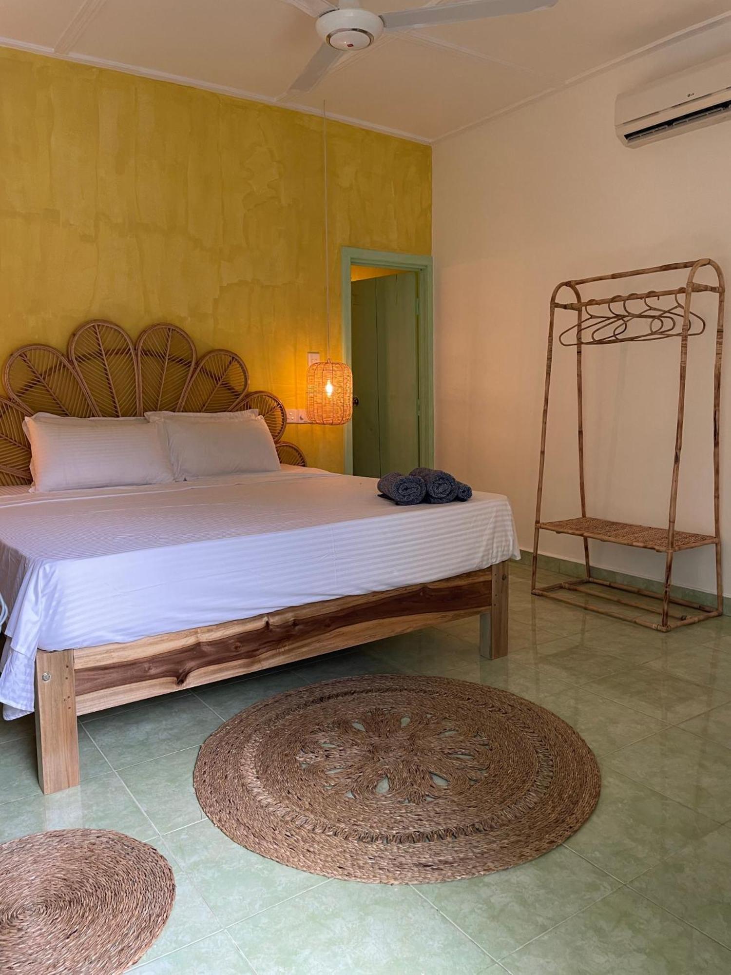 Banana Surf House Hotell Arugam Kudah Eksteriør bilde